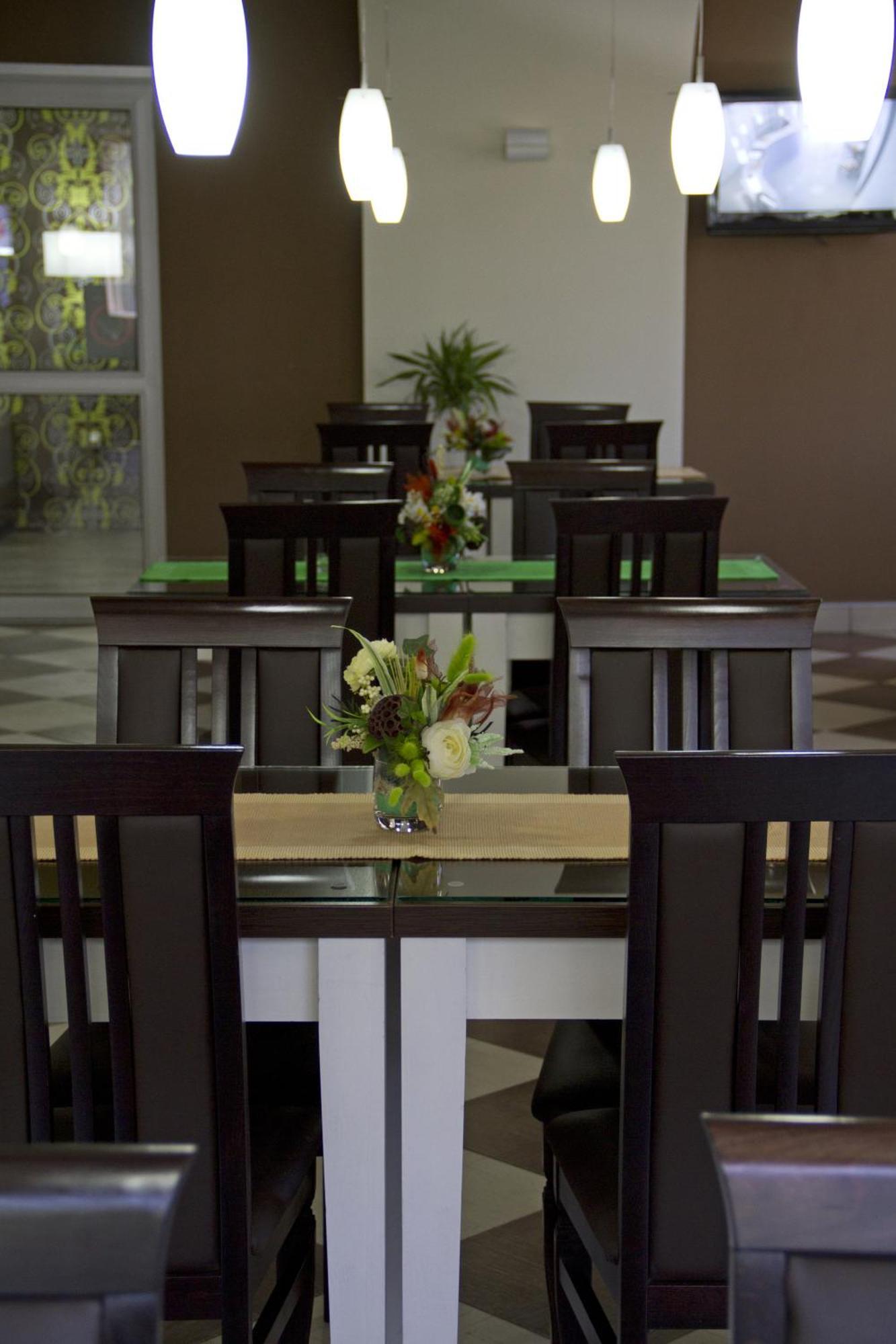 Garni Hotel Tri O Kragujevac Dış mekan fotoğraf